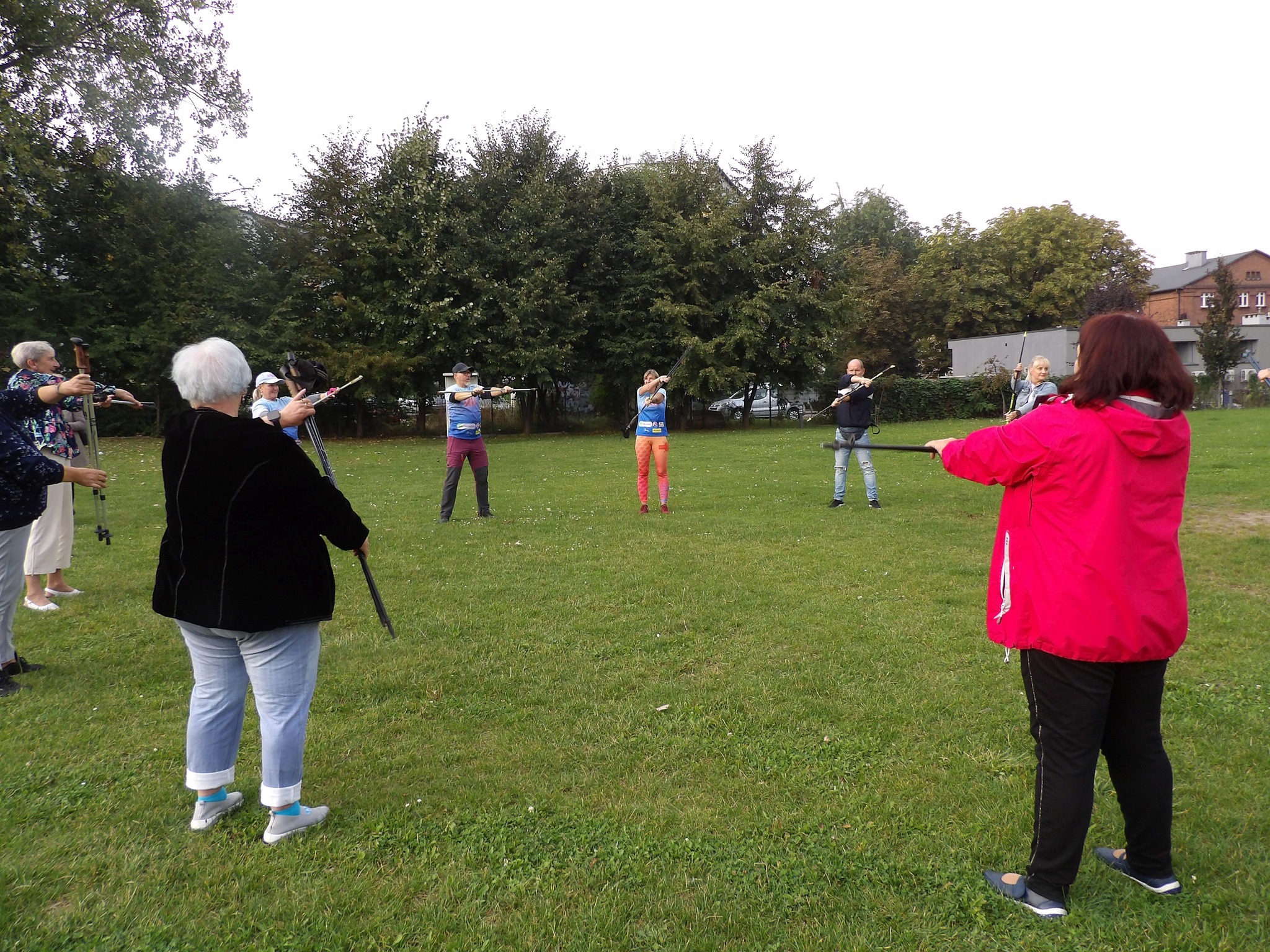 ekipa z kijami_140925132652000.jpg